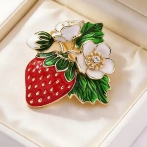 Strawberry & Flowers Brooch
